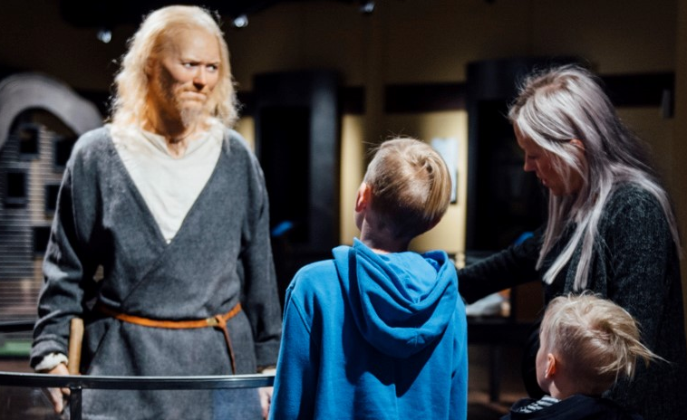 svart Robe sex scen fria våta trosor bilder