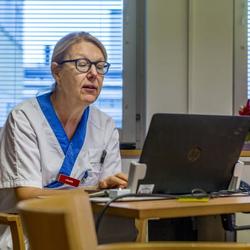 Gunilla Hallberg, överläkare och sektionschef förlossningsvård Akademiska sjukhuset.