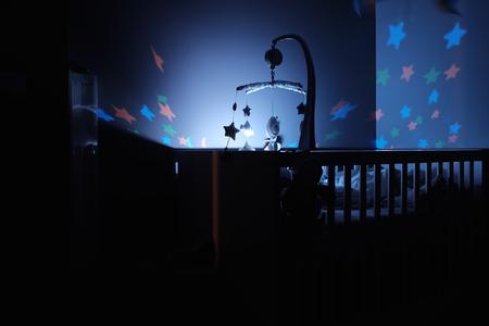 Nattlampa för att titta till bebisen